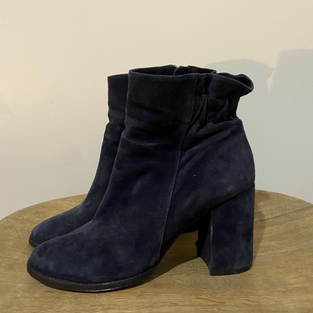 Steve Madden Blue Suede Heeled Booties - Picture 3 of 9